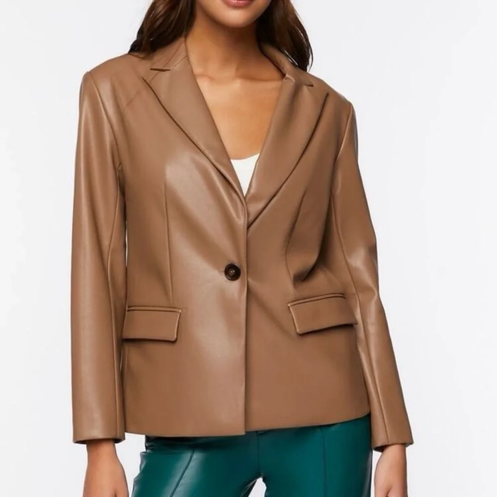 NWT Forever 21 faux Leather Blazer taupe size medium - Picture 1 of 10